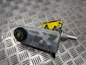 Gebruikte Hoofdremcilinder Mercedes Citan (415.6) 1.5 109 CDI Prijs € 34,95 Margeregeling aangeboden door de Nollen autorecycling