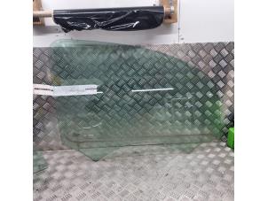 Gebruikte Deurruit 2Deurs rechts Mercedes Citan (415.6) 1.5 109 CDI Prijs € 59,95 Margeregeling aangeboden door de Nollen autorecycling