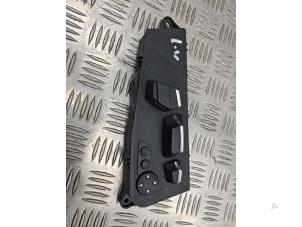 Gebruikte Schakelaar Stoelverstelling BMW 7 serie (F01/02/03/04) 740d 24V Prijs € 49,95 Margeregeling aangeboden door de Nollen autorecycling