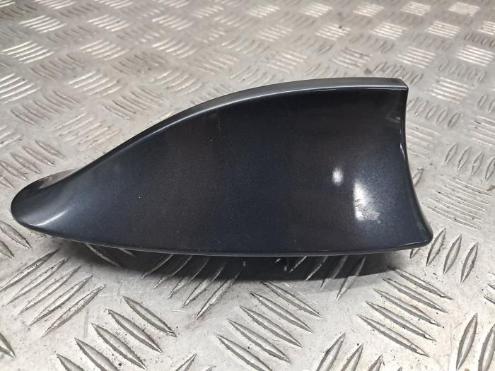 Gebruikte Antenne BMW 7 serie (F01/02/03/04) 740d 24V Prijs € 59,95 Margeregeling aangeboden door autodemontage denollen
