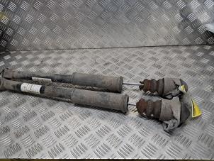 Gebruikte Schokdemper set Volkswagen Polo V (6R) 1.2 TDI 12V BlueMotion Prijs € 60,00 Margeregeling aangeboden door de Nollen autorecycling