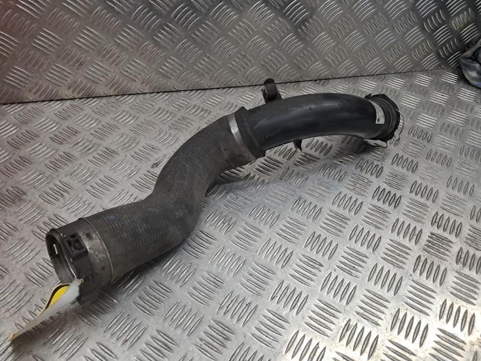 Gebruikte Intercooler Buis BMW 1 serie (F20) 116i 1.6 16V Prijs € 24,95 Margeregeling aangeboden door autodemontage denollen
