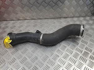 Gebruikte Intercooler Buis BMW 1 serie (F20) 116i 1.6 16V Prijs € 30,00 Margeregeling aangeboden door de Nollen autorecycling