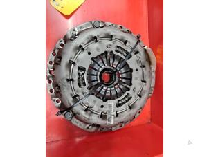 Gebruikte Koppelingsset (compleet) BMW 1 serie (F20) 116i 1.6 16V Prijs € 99,95 Margeregeling aangeboden door de Nollen autorecycling