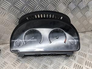 Gebruikte Kilometerteller KM BMW 7 serie (F01/02/03/04) 740d 24V Prijs € 300,00 Margeregeling aangeboden door de Nollen autorecycling