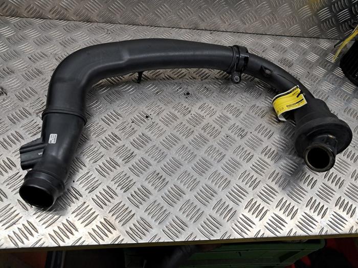 Gebruikte Turboslang Mercedes CLA (117.3) 2.2 CLA-220 CDI, 220 d 16V Prijs € 60,00 Margeregeling aangeboden door autodemontage denollen