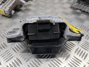 Gebruikte Versnellingsbak Steun Seat Altea (5P1) 2.0 FSI 16V Prijs € 24,95 Margeregeling aangeboden door de Nollen autorecycling