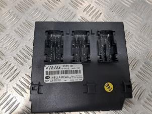 Gebruikte Module Bodycontrol Volkswagen Golf VI (5K1) 1.4 16V Prijs € 75,00 Margeregeling aangeboden door de Nollen autorecycling