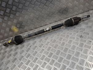 Gebruikte Steekas links-achter Citroen C3 (SC) 1.1 Prijs € 50,00 Margeregeling aangeboden door de Nollen autorecycling