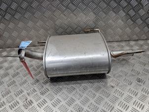 Gebruikte Uitlaat Einddemper Nissan Almera (N15) 1.6 GX,SLX,SR 16V Prijs € 40,00 Margeregeling aangeboden door de Nollen autorecycling