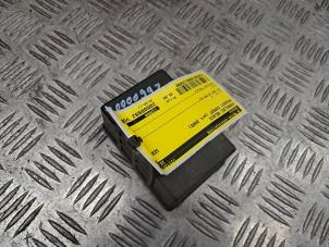 Gebruikte Gloeirelais Peugeot Expert (222/224) 2.0 HDi 90 Prijs € 25,00 Margeregeling aangeboden door de Nollen autorecycling