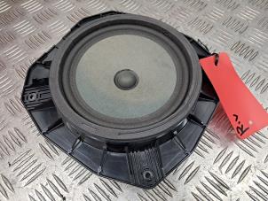 Gebruikte Speaker Mercedes SLK (R172) 3.5 350 V6 24V BlueEFFICIENCY Prijs € 24,20 Inclusief btw aangeboden door de Nollen autorecycling