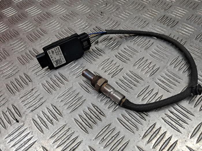 Lambda Sonde van een Ford Ranger 3.2 TDCi 20V 2017