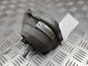 Gebruikte Motorsteun BMW 5 serie Touring (E61) 523i 24V Prijs € 24,95 Margeregeling aangeboden door de Nollen autorecycling