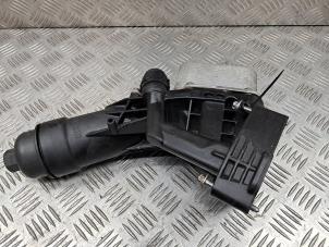 Gebruikte Oliefilterhuis BMW 1 serie (F20) 116d 1.5 12V TwinPower Prijs € 75,00 Margeregeling aangeboden door de Nollen autorecycling