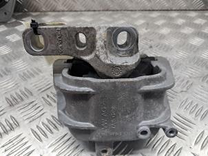 Gebruikte Motorrubber Skoda Superb Combi (3TAC/TAF) 1.8 TSI 16V Prijs € 32,50 Margeregeling aangeboden door de Nollen autorecycling