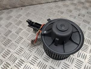 Gebruikte Kachel Bedieningspaneel Renault Twingo (C06) 1.2 Prijs € 50,00 Margeregeling aangeboden door de Nollen autorecycling