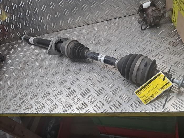 Gebruikte Steekas rechts-voor Mercedes A (W176) 1.6 A-160 16V Prijs € 250,00 Margeregeling aangeboden door autodemontage denollen