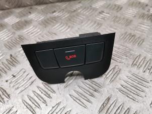 Gebruikte SOS knop Mercedes A (W176) 1.6 A-160 16V Prijs € 20,00 Margeregeling aangeboden door de Nollen autorecycling