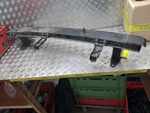 Gebruikte Bumperframe achter Renault Twingo III (AH) 1.0 SCe 70 12V Prijs € 40,00 Margeregeling aangeboden door de Nollen autorecycling