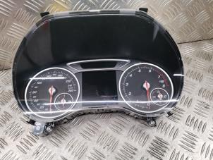 Gebruikte Kilometerteller KM Mercedes A (W176) 1.6 A-160 16V Prijs € 265,00 Margeregeling aangeboden door de Nollen autorecycling