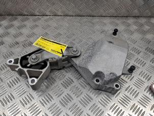 Gebruikte Motorsteun Mercedes A (W176) 1.6 A-160 16V Prijs € 50,00 Margeregeling aangeboden door de Nollen autorecycling