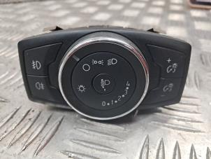 Gebruikte Schakelaar Licht Ford Transit Courier 1.5 EcoBlue Prijs € 34,95 Margeregeling aangeboden door de Nollen autorecycling