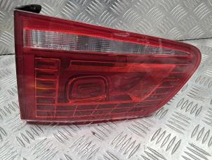 Gebruikte Achterlicht rechts Volkswagen Touareg (7PA/PH) 3.0 TDI V6 24V BlueMotion Technology SCR Prijs € 75,00 Margeregeling aangeboden door de Nollen autorecycling