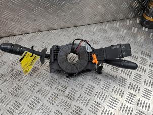 Gebruikte Licht + Raw Schakelaar Renault Trafic New (FL) 2.0 dCi 16V 115 Prijs € 50,00 Margeregeling aangeboden door de Nollen autorecycling