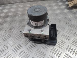 Gebruikte ABS Pomp Peugeot Expert (V1/VA/VB/VE/VF/VT/VY) 1.6 Blue HDi 95 16V Prijs € 242,00 Inclusief btw aangeboden door de Nollen autorecycling