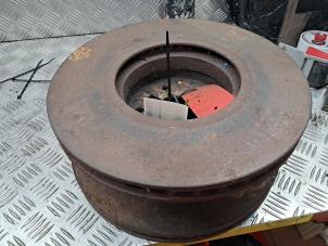 Gebruikte Remschijf voor BMW 1 serie (F21) 118i 1.5 TwinPower 12V Prijs € 100,00 Margeregeling aangeboden door de Nollen autorecycling