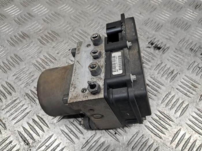 Gebruikte ABS Pomp Peugeot Boxer (U9) 2.2 HDi 120 Euro 4 Prijs € 152,00 Margeregeling aangeboden door autodemontage denollen