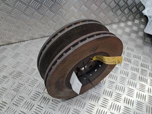 Gebruikte Remschijf voor Renault Kangoo Express (FW) Prijs € 50,00 Margeregeling aangeboden door de Nollen autorecycling