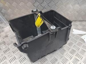 Gebruikte Accubak Ford Fiesta 6 (JA8) 1.25 16V Prijs € 24,95 Margeregeling aangeboden door de Nollen autorecycling