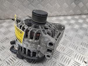 Gebruikte Dynamo Mercedes A (W169) 2.0 A-200 5-Drs. Prijs € 50,00 Margeregeling aangeboden door de Nollen autorecycling