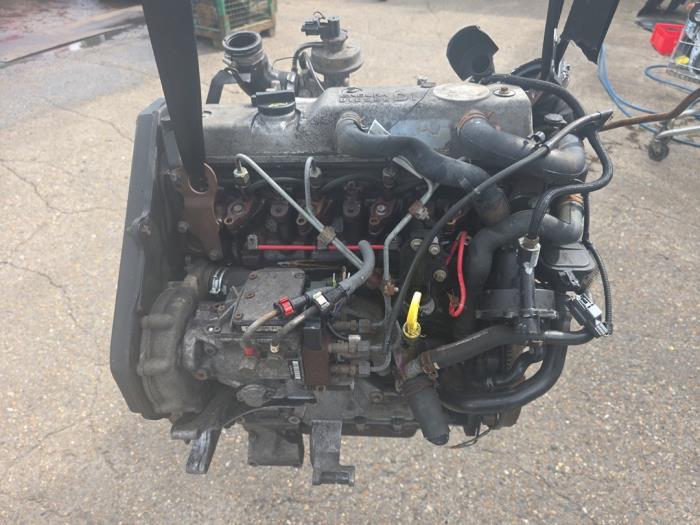 Gebruikte Motor Ford Transit Connect 1.8 TDdi LWB Euro 3 Prijs € 400,00 Margeregeling aangeboden door autodemontage denollen