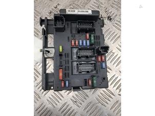 Gebruikte Zekeringkast Peugeot 307 SW (3H) 1.6 16V Prijs € 60,00 Margeregeling aangeboden door de Nollen autorecycling