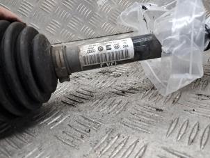 Gebruikte Steekas links-voor Volkswagen Golf VI (5K1) 1.4 TSI 122 16V Prijs € 50,00 Margeregeling aangeboden door de Nollen autorecycling