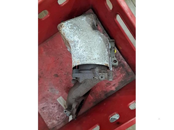 Gebruikte Voorpijp + katalysator Nissan Navara (D40) 2.5 dCi 16V Prijs op aanvraag aangeboden door autodemontage denollen