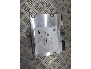 Gebruikte Navigatie computer Peugeot 208 II (UB/UH/UP) 1.2 Vti 12V PureTech 100 Prijs € 295,00 Margeregeling aangeboden door de Nollen autorecycling