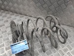 Gebruikte Torsieveer voor Mercedes Vito (447.6) 2.0 114 CDI 16V Prijs € 60,00 Margeregeling aangeboden door de Nollen autorecycling