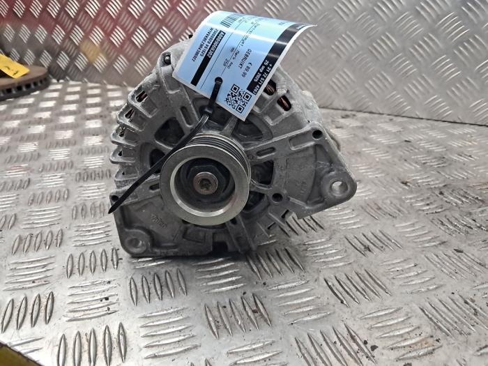 Dynamo van een Mercedes-Benz Vito (447.6) 2.0 114 CDI 16V 2024