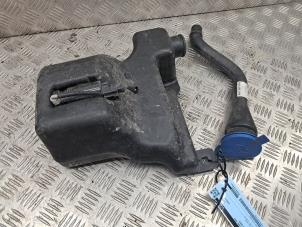 Gebruikte Ruitensproeiertank voor Mercedes Vito (447.6) 2.0 114 CDI 16V Prijs € 30,00 Margeregeling aangeboden door de Nollen autorecycling