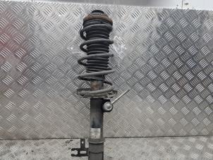 Gebruikte Mac Phersonpoot rechts-voor Opel Astra H (L48) 1.6 16V Twinport Prijs € 50,00 Margeregeling aangeboden door de Nollen autorecycling