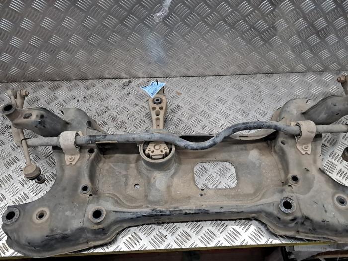 Gebruikte Subframe Volkswagen Caddy Alltrack Prijs € 150,00 Margeregeling aangeboden door autodemontage denollen
