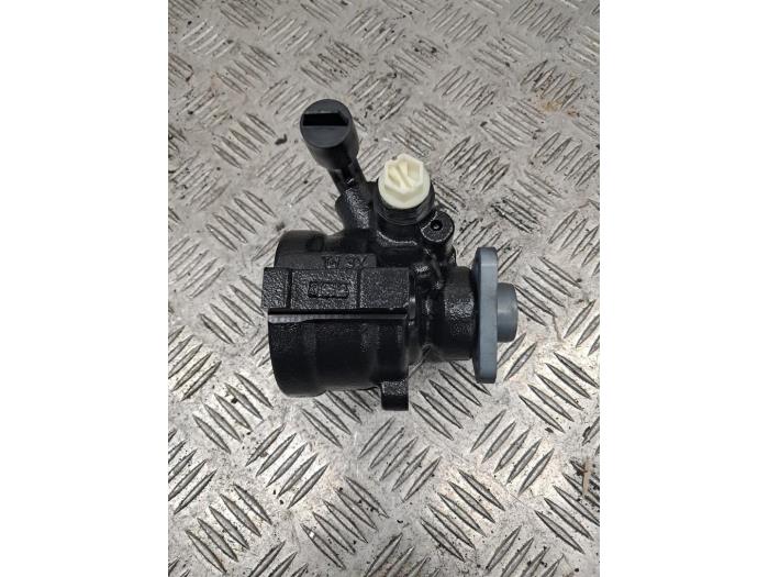 Gebruikte Servopomp Fiat Doblo Cargo (223) 1.9 D Prijs € 60,00 Margeregeling aangeboden door autodemontage denollen
