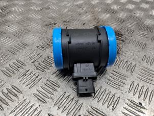 Gebruikte Luchtmassameter Fiat Doblo (263) 1.3 D Multijet DPF Euro 5 Prijs € 40,00 Margeregeling aangeboden door de Nollen autorecycling