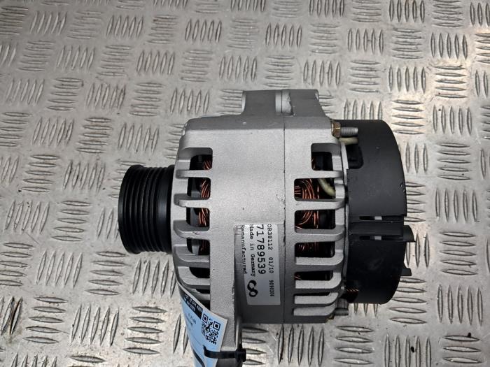 Dynamo van een Fiat Stilo (192A/B) 1.9 JTD 115 2006