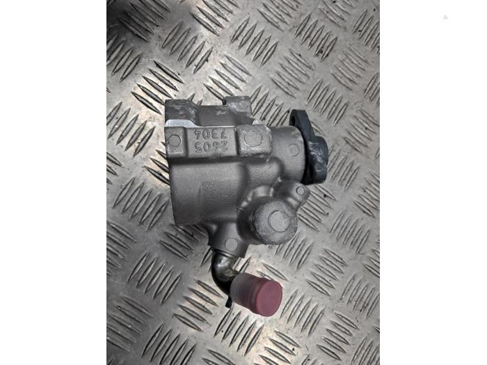 Gebruikte Pomp Servo Fiat Fiorino (225) 1.3 D 16V Multijet 80 Prijs € 65,00 Margeregeling aangeboden door autodemontage denollen