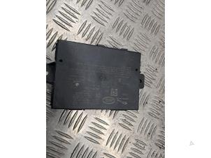 Gebruikte Module keyless vehicle Landrover Discovery Sport (LC) 2.0 P200 MHEV 16V AWD Prijs € 65,00 Margeregeling aangeboden door de Nollen autorecycling
